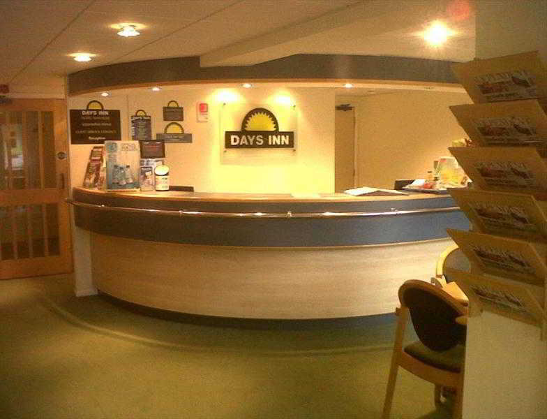 Falfield Days Inn Michaelwood M5 מראה חיצוני תמונה