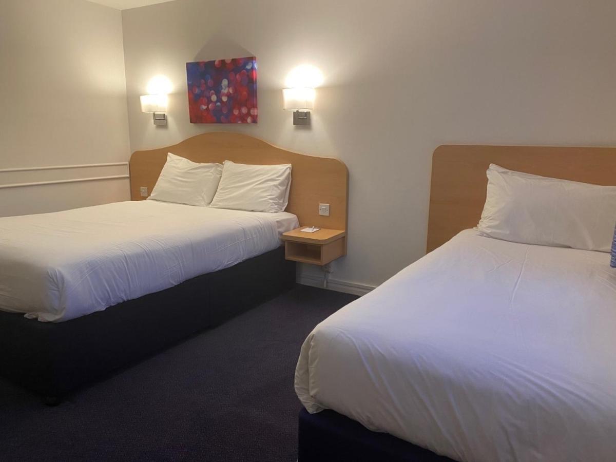 Falfield Days Inn Michaelwood M5 מראה חיצוני תמונה