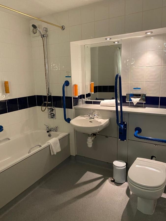 Falfield Days Inn Michaelwood M5 מראה חיצוני תמונה