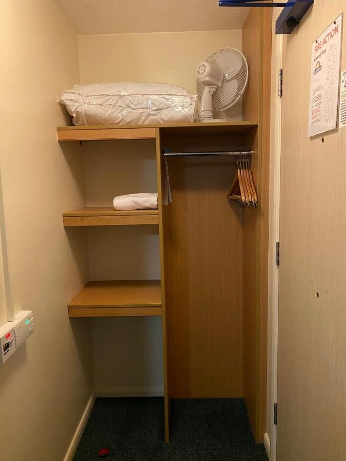 Falfield Days Inn Michaelwood M5 מראה חיצוני תמונה